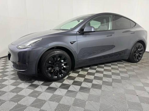 TESLA MODEL Y 2022 7SAYGDEE0NF386571 image